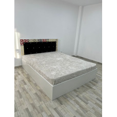 Pat tapitat Palermo, culoare alb / negru, cu saltea superortopedica lux 160 x 200 cm Pat tapitat Palermo, culoare alb / negru, cu saltea superortopedica lux 160 x 200 cm