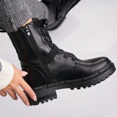 Ghete Dama Imblanite Negre din Piele Ecologica Valarie Ghete Dama Imblanite Negre din Piele Ecologica Valarie